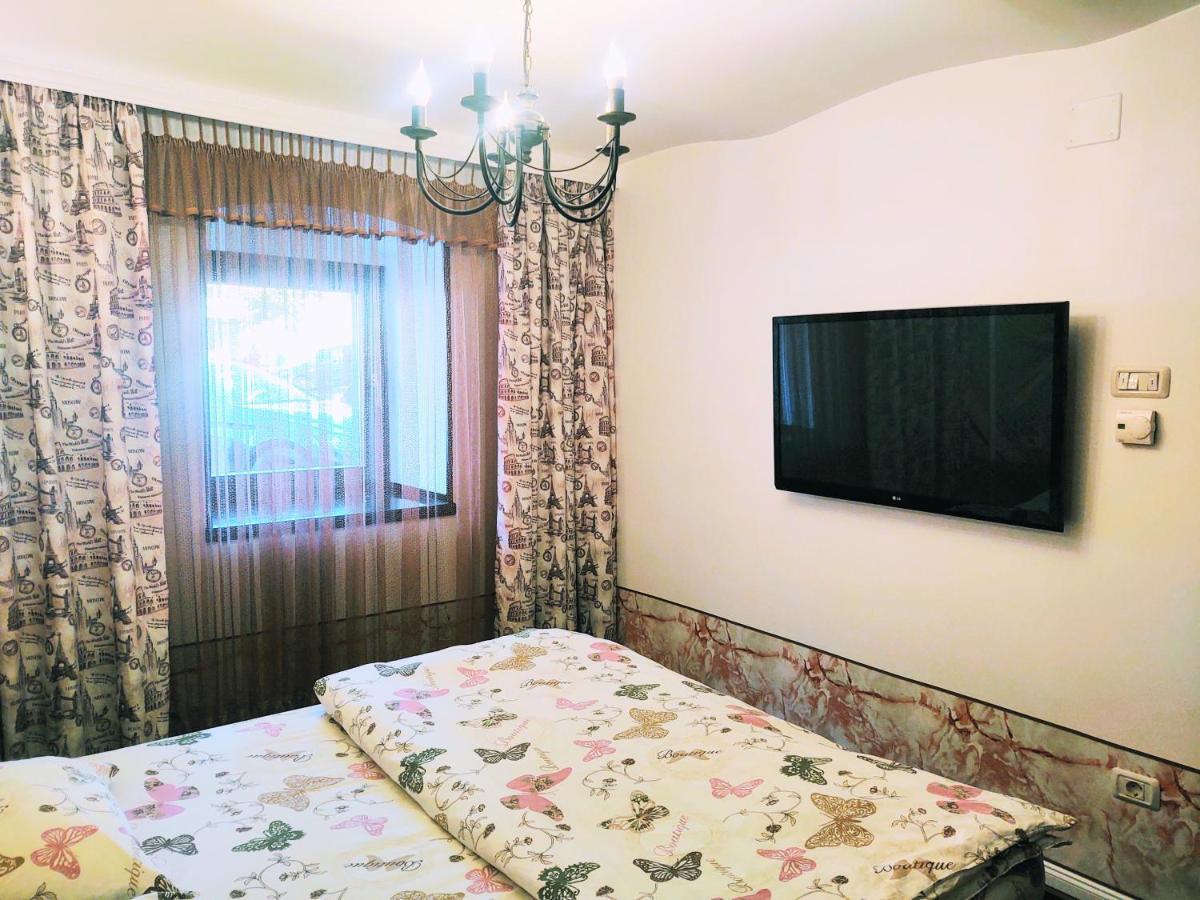 Cezari Aparthotel Brasov Exterior photo