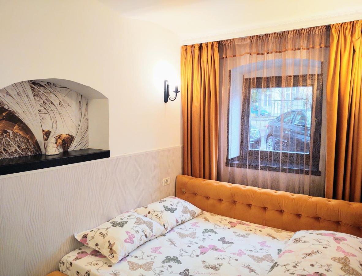 Cezari Aparthotel Brasov Exterior photo